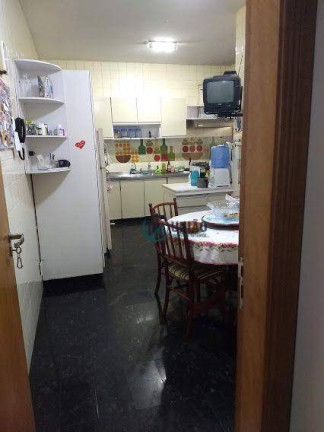 Imagem Apartamento com 4 Quartos à Venda, 222 m² em Icaraí - Niterói