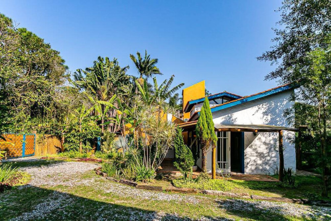 Imagem Casa com 6 Quartos à Venda, em Lagoa Da Conceição - Florianópolis Imagem Casa com 6 Quartos à Venda, em Lagoa Da Conceição - Florianópolis
