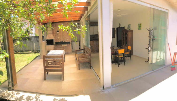 Imagem Casa com 3 Quartos à Venda, 300 m² em Toninhas - Ubatuba Imagem Casa com 3 Quartos à Venda, 300 m² em Toninhas - Ubatuba