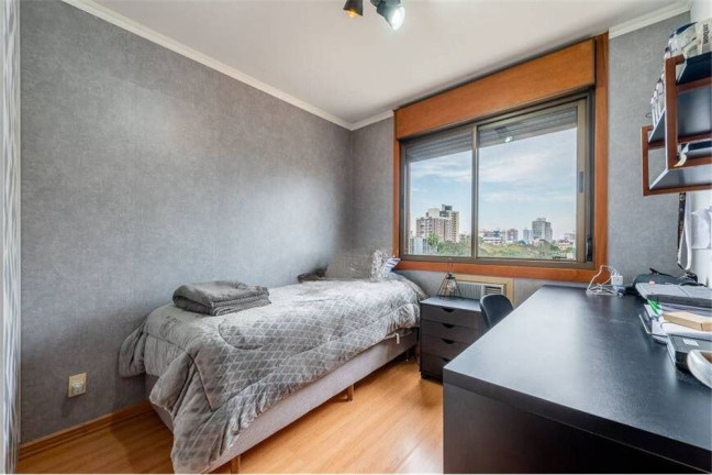 Imagem Imóvel com 3 Quartos à Venda, em Menino Deus - Porto Alegre Imagem Imóvel com 3 Quartos à Venda, em Menino Deus - Porto Alegre
