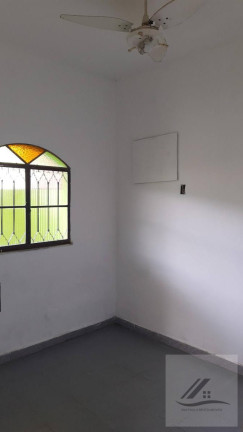 Imagem Casa com 2 Quartos à Venda, 360 m²