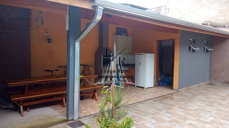 Imagem Casa com 3 Quartos à Venda, 250 m² em Itatiba Imagem Casa com 3 Quartos à Venda, 250 m² em Itatiba