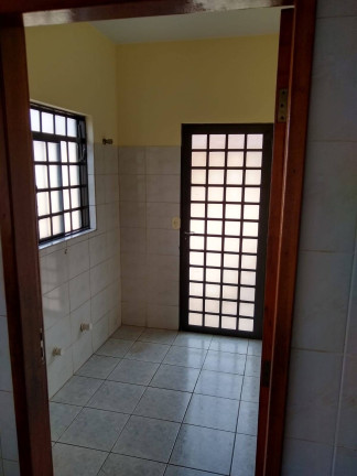 Casa com 2 Quartos à Venda, 300 m² em Vila Nova - Arapongas