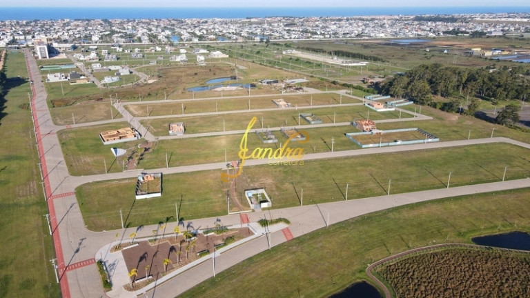 Imagem Terreno à Venda, 240 m² em Centro - Xangri-la Imagem Terreno à Venda, 240 m² em Centro - Xangri-la