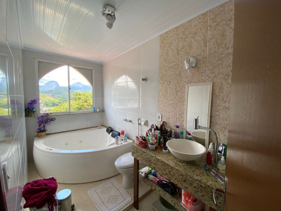 Imagem Imóvel com 12 Quartos à Venda, 320 m² em Artistas - Teresópolis Imagem Imóvel com 12 Quartos à Venda, 320 m² em Artistas - Teresópolis