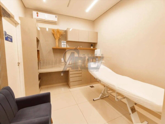 Sala Comercial à Venda, 1.035 m² em Centro - Montes Claros