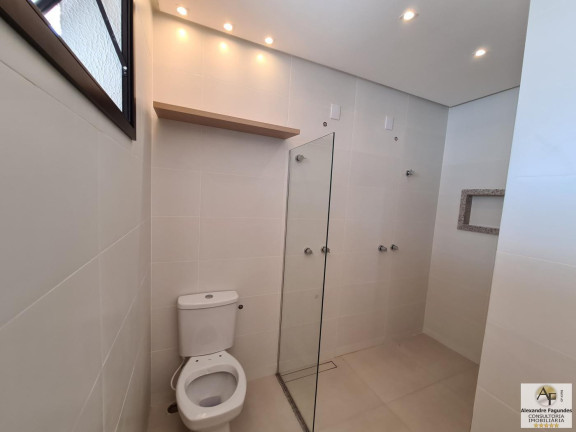 Imagem Casa com 3 Quartos à Venda, 185 m² em Setor Jaó - Goiânia Imagem Casa com 3 Quartos à Venda, 185 m² em Setor Jaó - Goiânia