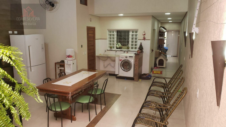 Imagem Sobrado com 3 Quartos à Venda, 231 m² em Parque Nova Carioba - Americana