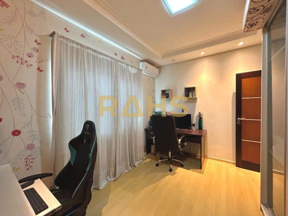 Imagem Casa com 4 Quartos à Venda, 279 m² em Floresta - Joinville Imagem Casa com 4 Quartos à Venda, 279 m² em Floresta - Joinville