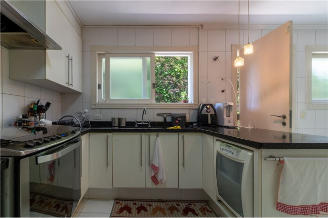 Imagem Casa com 5 Quartos à Venda, 360 m² em Morumbi - São Paulo Imagem Casa com 5 Quartos à Venda, 360 m² em Morumbi - São Paulo