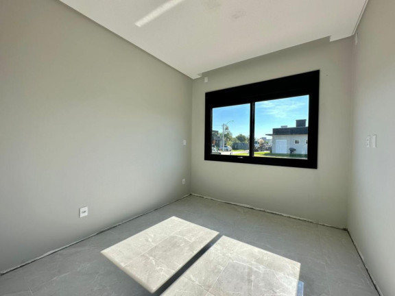 Imagem Casa com 4 Quartos à Venda, 250 m² em -- - Xangri-la Imagem Casa com 4 Quartos à Venda, 250 m² em -- - Xangri-la