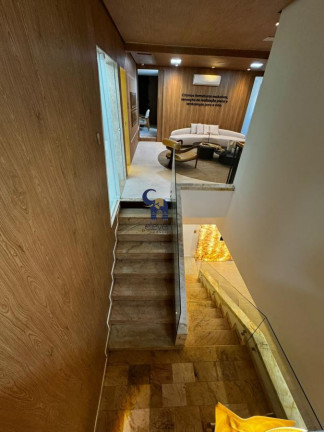 Imagem Casa com 10 Quartos à Venda, 271 m² em Barra - Salvador Imagem Casa com 10 Quartos à Venda, 271 m² em Barra - Salvador