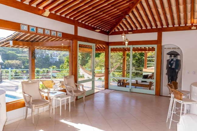 Imagem Casa com 4 Quartos à Venda, 450 m² em Ferradurinha - Armação Dos Búzios Imagem Casa com 4 Quartos à Venda, 450 m² em Ferradurinha - Armação Dos Búzios