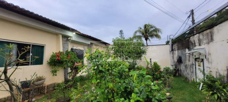 Casa com 5 Quartos à Venda, 400 m² em Ponta Negra - Natal