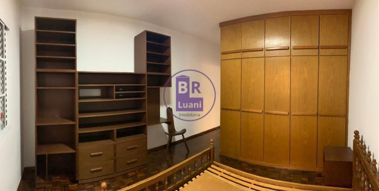 Imagem Sobrado com 4 Quartos à Venda, 393 m² em Quebec - Londrina