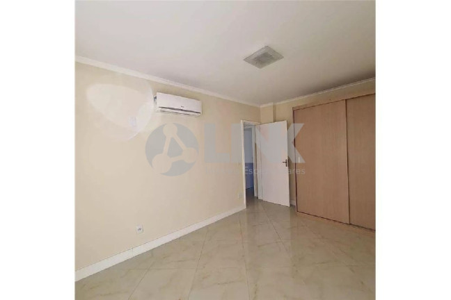 Imagem Apartamento com 3 Quartos à Venda, 120 m² em Moinhos De Vento - Porto Alegre