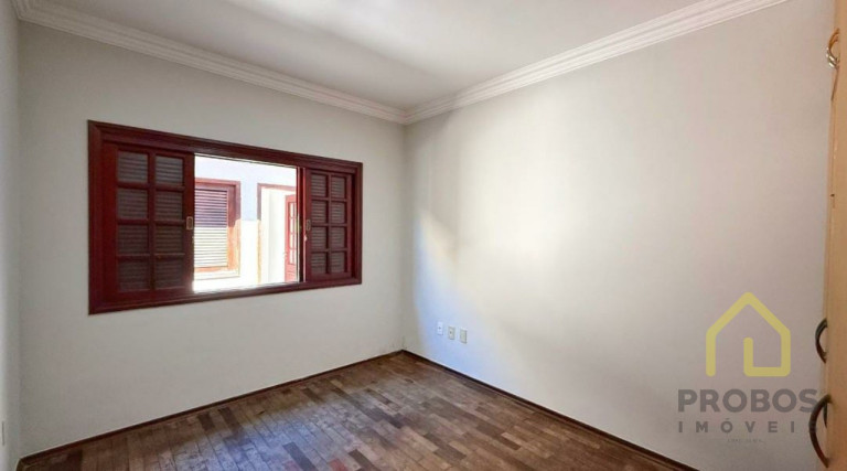 Imagem Casa com 4 Quartos à Venda, 164 m² em Jardim Regina - Indaiatuba Imagem Casa com 4 Quartos à Venda, 164 m² em Jardim Regina - Indaiatuba