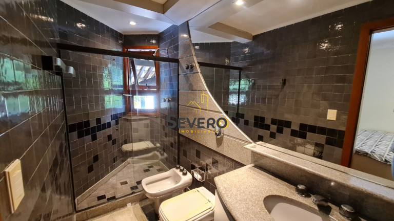 Imagem Casa com 8 Quartos à Venda, 650 m² em Itacoatiara - Niterói Imagem Casa com 8 Quartos à Venda, 650 m² em Itacoatiara - Niterói