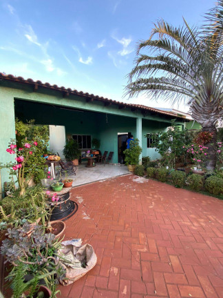 Imagem Casa com 3 Quartos à Venda, 360 m² em Parque Laranjeiras - Rio Verde