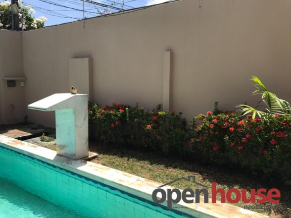 Imagem Casa com 3 Quartos à Venda, 250 m² em Candelária - Natal