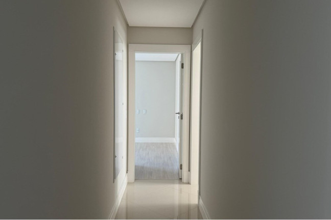 Imagem Imóvel com 4 Quartos à Venda, 164 m² em Pioneiros - Balneário Camboriú Imagem Imóvel com 4 Quartos à Venda, 164 m² em Pioneiros - Balneário Camboriú