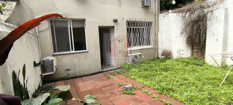 Imagem Apartamento com 2 Quartos à Venda, 77 m² em Menino Deus - Porto Alegre Imagem Apartamento com 2 Quartos à Venda, 77 m² em Menino Deus - Porto Alegre