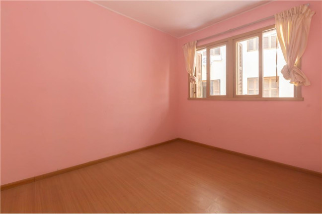 Imagem Imóvel com 3 Quartos à Venda,  em Moinhos De Vento - Porto Alegre