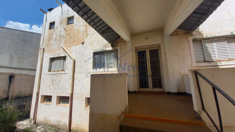 Imóvel Comercial à Venda, 1.207 m² em Centro - Pirassununga