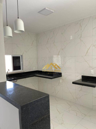 Imagem Imóvel com 3 Quartos à Venda, 100 m² em Encantada - Eusébio