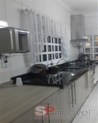 Imagem Casa com 5 Quartos à Venda, 300 m² em Vila Califórnia - São Paulo Imagem Casa com 5 Quartos à Venda, 300 m² em Vila Califórnia - São Paulo