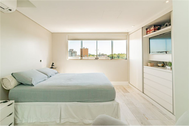 Imagem Imóvel com 1 Quarto à Venda, em Jardim Itu - Porto Alegre Imagem Imóvel com 1 Quarto à Venda, em Jardim Itu - Porto Alegre