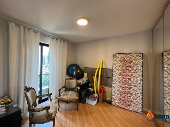 Imagem Imóvel com 4 Quartos à Venda, 220 m² em Itaim Bibi - São Paulo