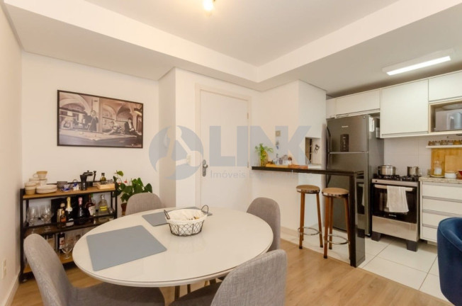 Imagem Apartamento com 3 Quartos à Venda, 65 m² em Petrópolis - Porto Alegre