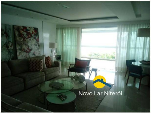 Apartamento com 4 Quartos à Venda, 220 m² em Charitas - Niterói