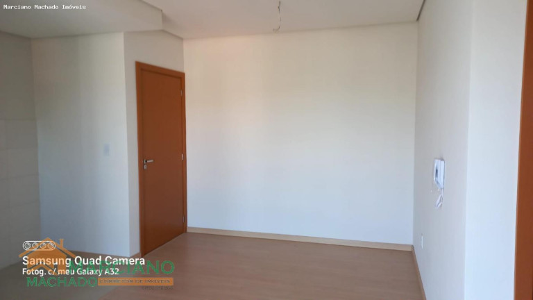 Imagem Apartamento com 2 Quartos à Venda, 56 m² em Menino Jesus - Santa Maria Imagem Apartamento com 2 Quartos à Venda, 56 m² em Menino Jesus - Santa Maria