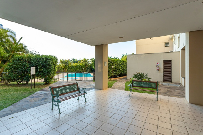 Imagem Imóvel com 3 Quartos à Venda, 220 m² em Chácara Das Pedras - Porto Alegre Imagem Imóvel com 3 Quartos à Venda, 220 m² em Chácara Das Pedras - Porto Alegre