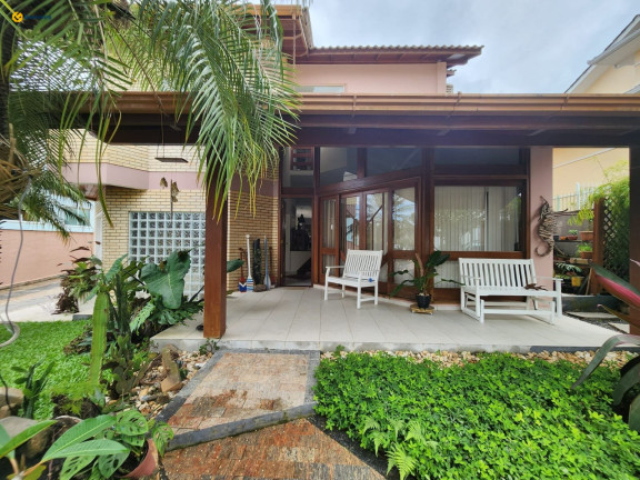 Imagem Casa com 4 Quartos à Venda, 345 m² em João Paulo - Florianópolis Imagem Casa com 4 Quartos à Venda, 345 m² em João Paulo - Florianópolis