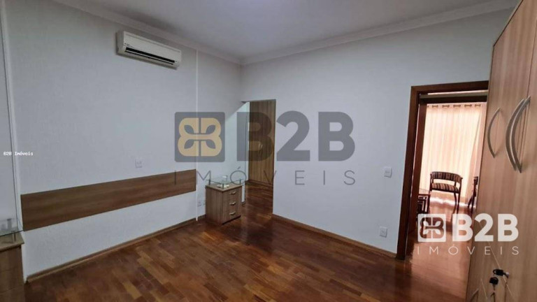 Imagem Casa com 3 Quartos à Venda, 270 m² em Vila Becheli - Bauru