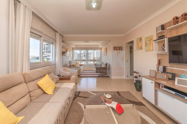 Imagem Apartamento com 3 Quartos à Venda, 117 m² em Auxiliadora - Porto Alegre Imagem Apartamento com 3 Quartos à Venda, 117 m² em Auxiliadora - Porto Alegre
