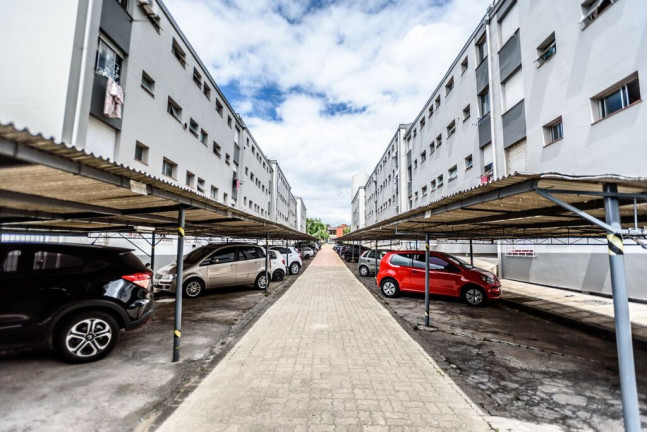 Imagem Apartamento com 3 Quartos à Venda, 63 m² em Jardim Sabará - Porto Alegre