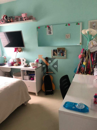 Imagem Imóvel com 4 Quartos à Venda, 136 m² em Vila Dom Pedro I - São Paulo Imagem Imóvel com 4 Quartos à Venda, 136 m² em Vila Dom Pedro I - São Paulo