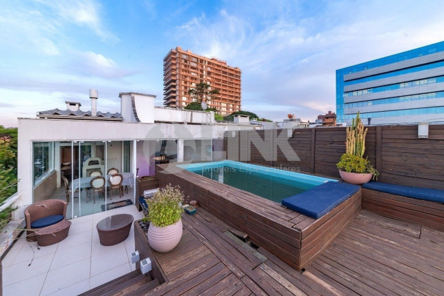 Imagem Imóvel com 5 Quartos à Venda, 422 m² em Três Figueiras - Porto Alegre Imagem Imóvel com 5 Quartos à Venda, 422 m² em Três Figueiras - Porto Alegre