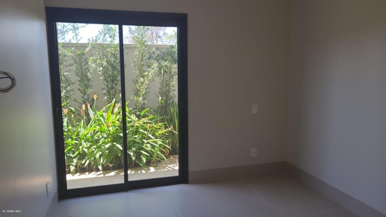 Imagem Casa com 3 Quartos à Venda, 221 m² em Residencial Goiânia Golfe Clube - Goiânia Imagem Casa com 3 Quartos à Venda, 221 m² em Residencial Goiânia Golfe Clube - Goiânia