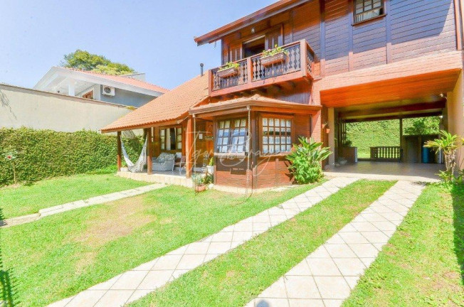 Imagem Casa com 3 Quartos à Venda, 252 m² em Pilarzinho - Curitiba Imagem Casa com 3 Quartos à Venda, 252 m² em Pilarzinho - Curitiba
