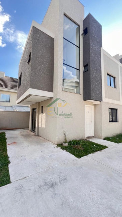 Sobrado com 3 Quartos à Venda, 105 m² em Uberaba - Curitiba