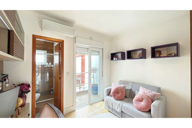 Imagem Casa com 2 Quartos à Venda, 110 m² em Hípica - Porto Alegre