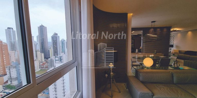Imagem Apartamento com 3 Quartos à Venda, 143 m² em Centro - Balneário Camboriú Imagem Apartamento com 3 Quartos à Venda, 143 m² em Centro - Balneário Camboriú