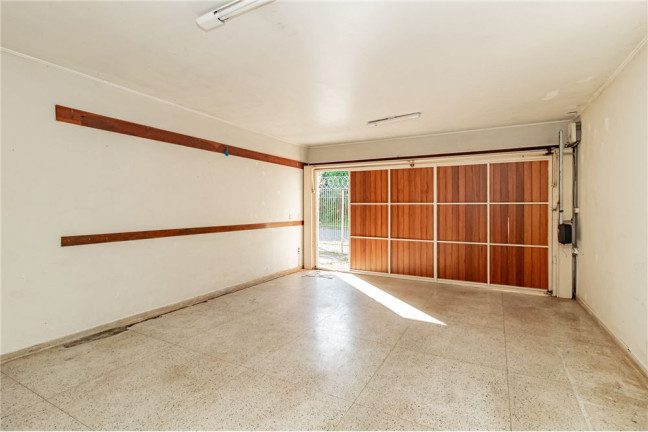 Imagem Casa com 4 Quartos à Venda, em Jardim Itu - Porto Alegre Imagem Casa com 4 Quartos à Venda, em Jardim Itu - Porto Alegre