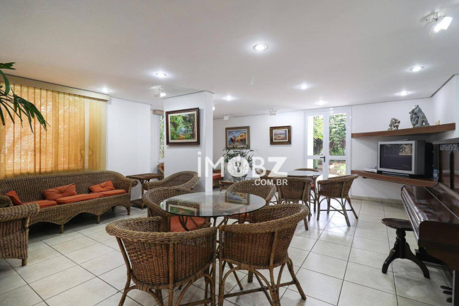 Imagem Imóvel com 3 Quartos à Venda, 252 m² em Jardim Leonor - São Paulo