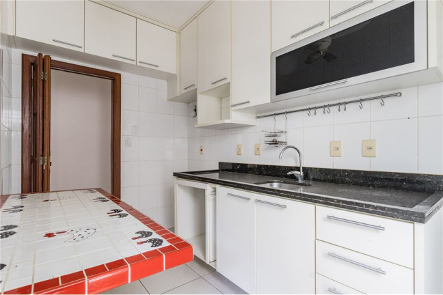 Imagem Imóvel com 3 Quartos à Venda, em Menino Deus - Porto Alegre Imagem Imóvel com 3 Quartos à Venda, em Menino Deus - Porto Alegre